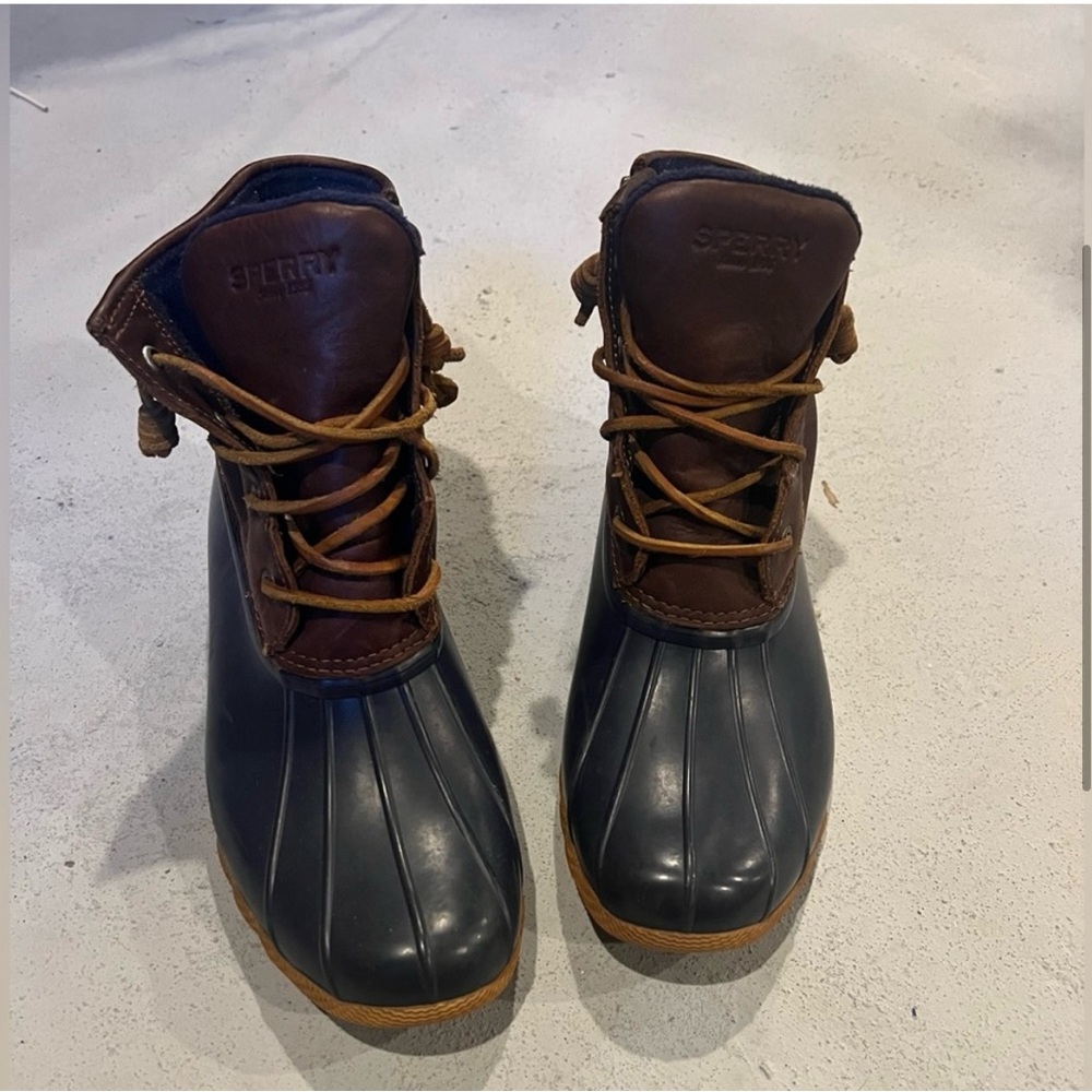 Sperry Black and Brown Winter Boots